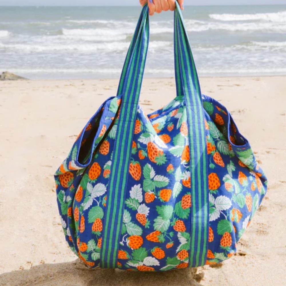 NWT Printfresh Strawberry Fields Beach Bag